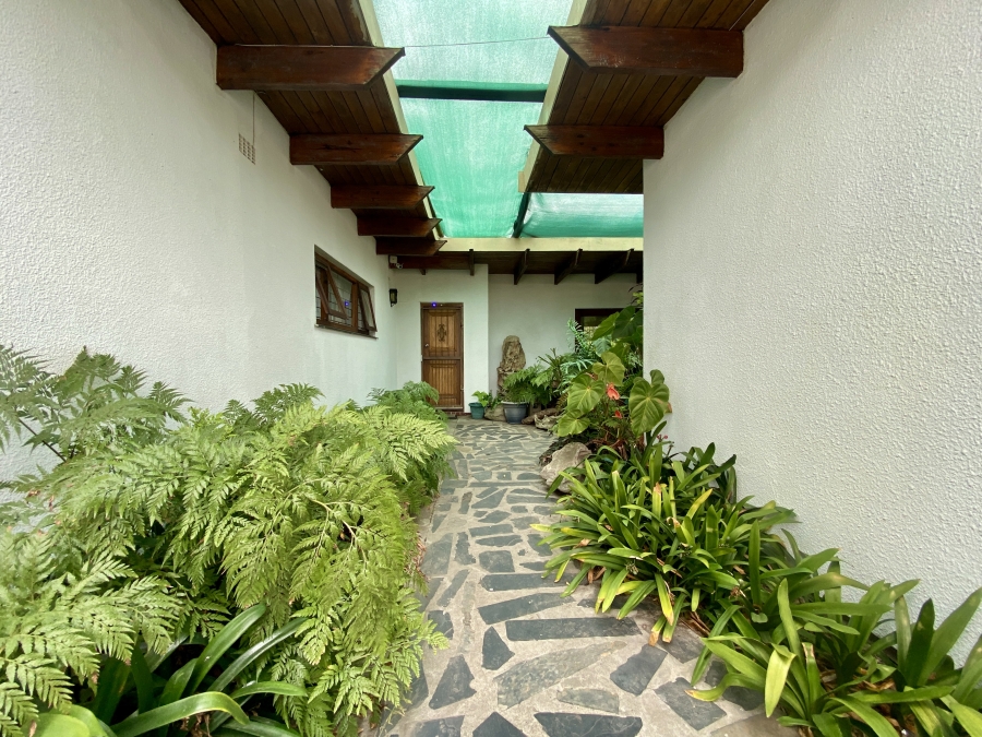 4 Bedroom Property for Sale in Hillrise Western Cape